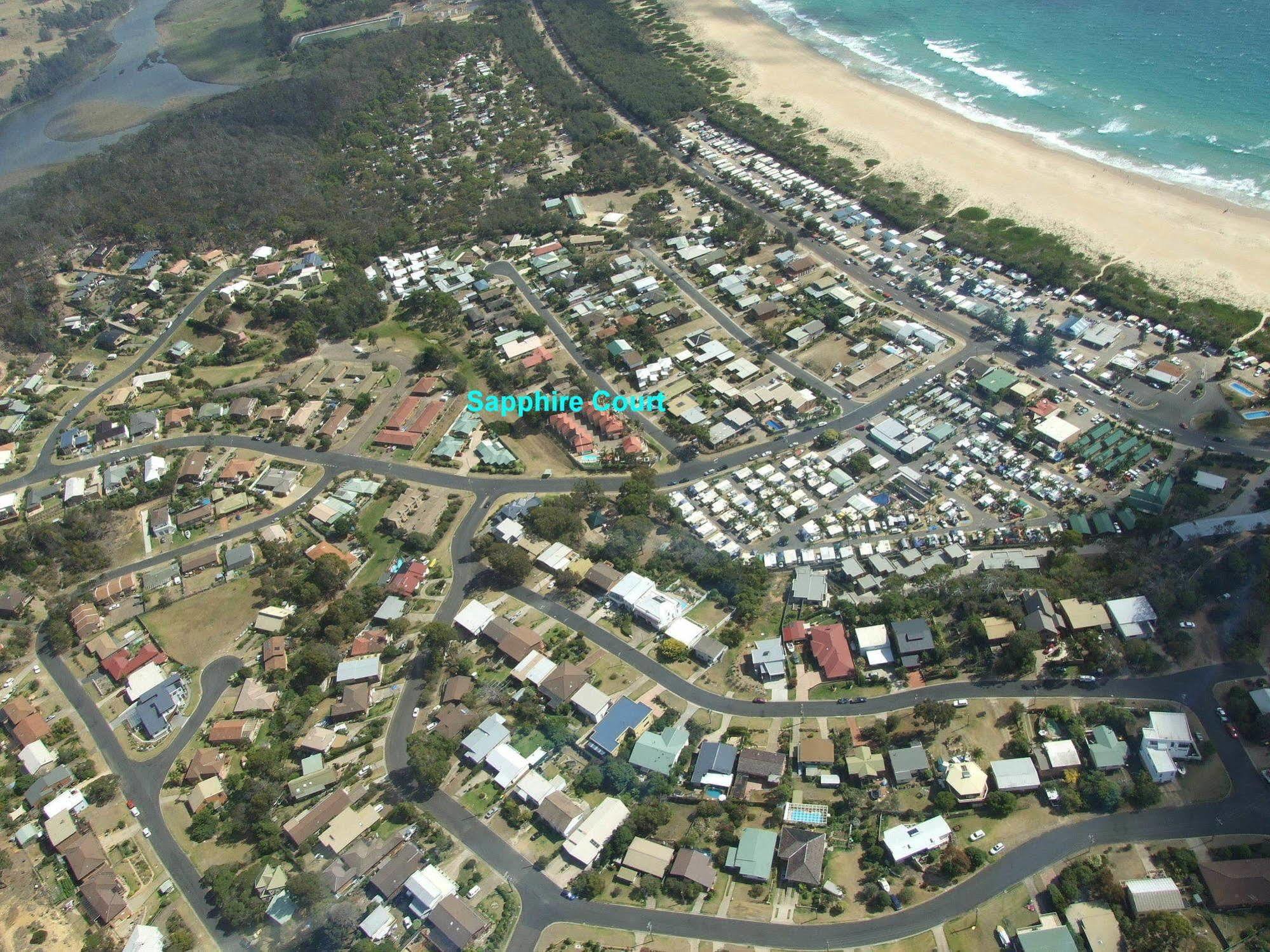 Sapphire Court Aparthotel Tathra Exteriör bild